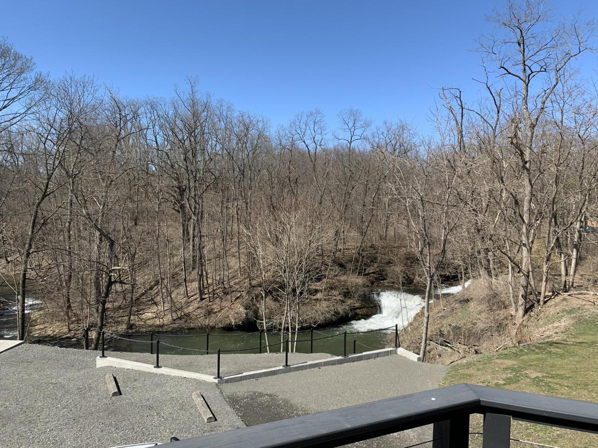 The Fallsview At Burdett Falls Exterior foto